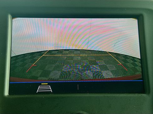 Used 2020 Chevrolet Equinox LT image 23