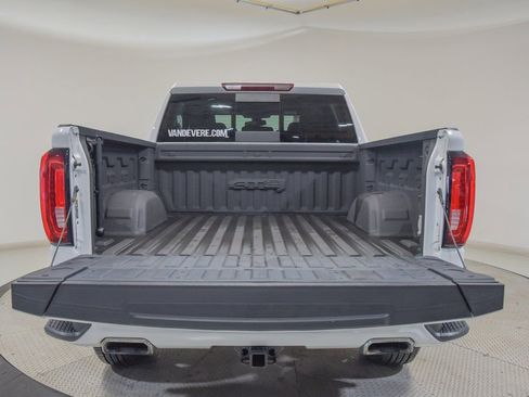 Used 2022 GMC Sierra 1500 AT4 w/ AT4 Premium Package image 14