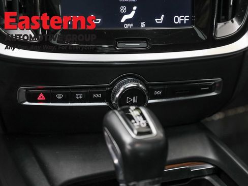 Used 2019 Volvo S60 T6 Inscription image 19