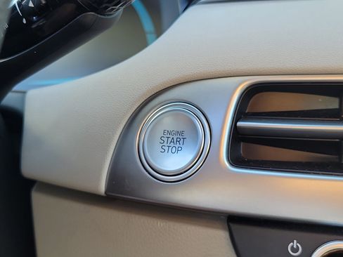 Certified 2023 Hyundai Palisade SE image 29