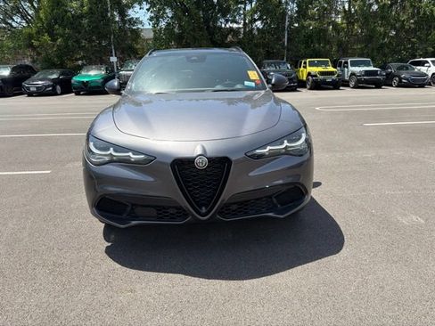 Used 2024 Alfa Romeo Stelvio Veloce AWD/4WD image 2