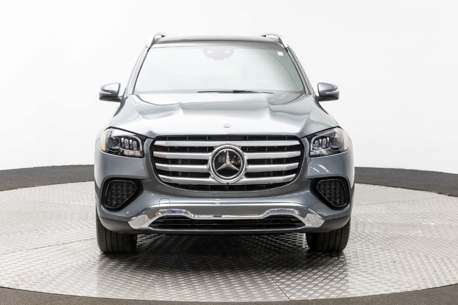 Used 2025 Mercedes-Benz GLS 450 4MATIC image 6