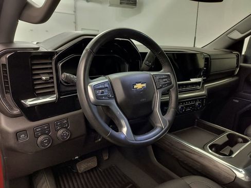 Used 2025 Chevrolet Silverado 2500 LTZ w/ LTZ Convenience Package image 4