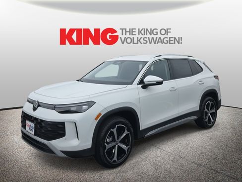 New 2026 Volkswagen Tiguan SE image 8