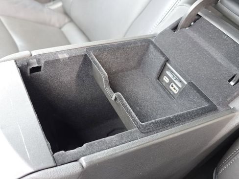 Used 2022 Cadillac XT6 Premium Luxury image 20