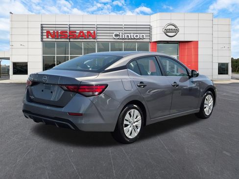 Used 2025 Nissan Sentra S FWD image 3