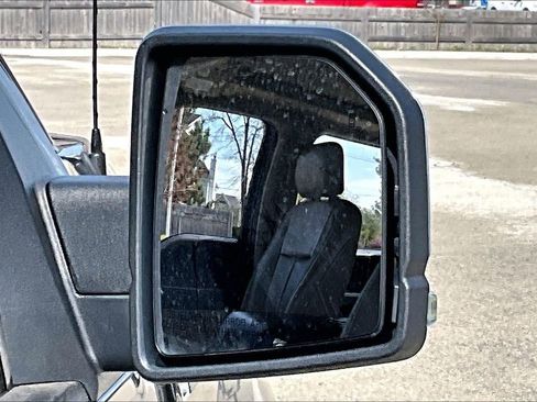 Used 2019 Ford F150 Lariat image 23