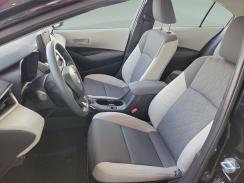 Certified 2026 Toyota Corolla LE FWD image 9