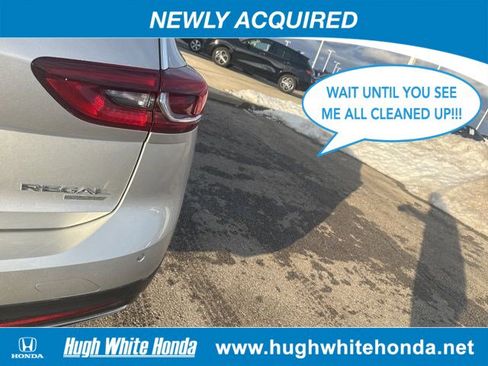 Used 2018 Buick Regal Essence w/ Driver Confidence Package #1 image 13