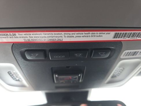 Used 2023 Toyota Camry XSE image 25