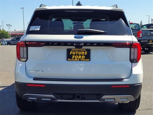 New 2025 Ford Explorer Active w/ Active Comfort Package image 5