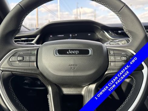 Used 2024 Jeep Grand Cherokee Laredo w/ Trailer Tow Package image 18