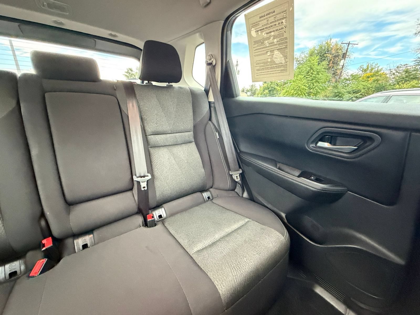 Used 2025 Nissan Rogue SV AWD/4WD image 38