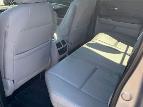 Used 2019 Honda Ridgeline RTL image 14