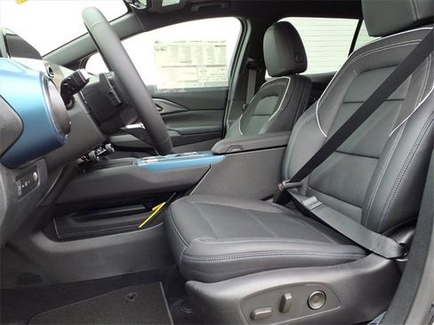 New 2026 Chevrolet Equinox EV LT image 7