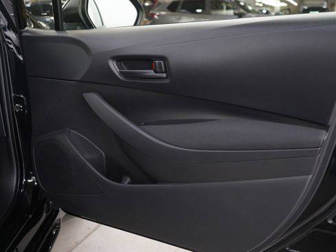 Used 2025 Toyota Corolla LE image 9