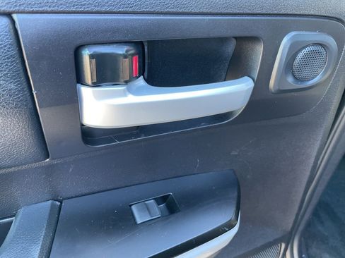 Used 2020 Toyota Tundra SR5 w/ SR5 Upgrade Package image 45