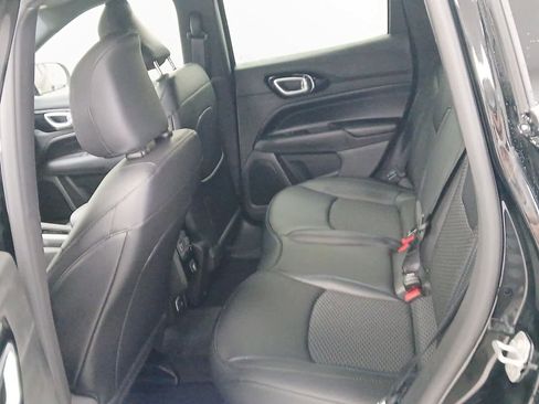 New 2026 Jeep Compass Latitude image 13