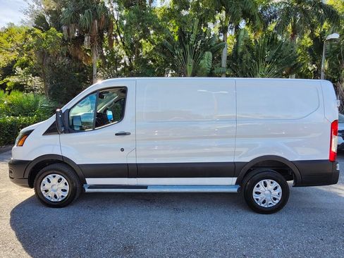 Used 2024 Ford Transit 250 Low Roof w/ Exterior Upgrade Package image 4