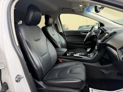 Used 2018 Ford Edge Titanium w/ Technology Package AWD/4WD image 20