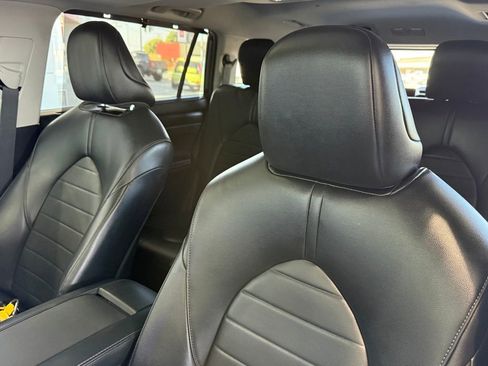 Used 2023 Toyota Highlander XLE image 23