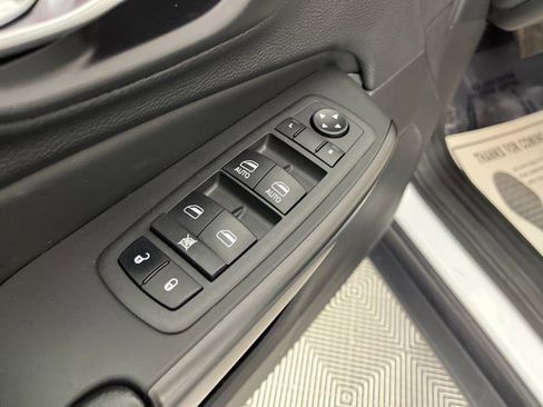 Used 2022 Jeep Cherokee Trailhawk w/ Sound & Nav Group image 28