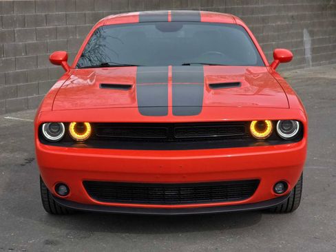 Used 2022 Dodge Challenger SXT w/ Blacktop Package image 4
