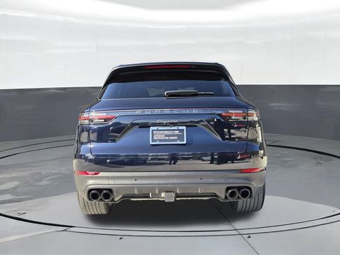 Certified 2023 Porsche Cayenne AWD/4WD image 10