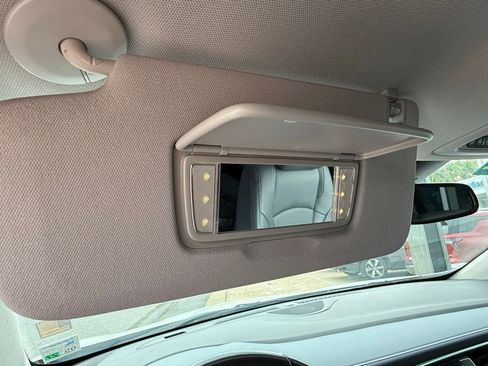 Used 2020 Buick Enclave Premium w/ LPO, Luxury Package image 18