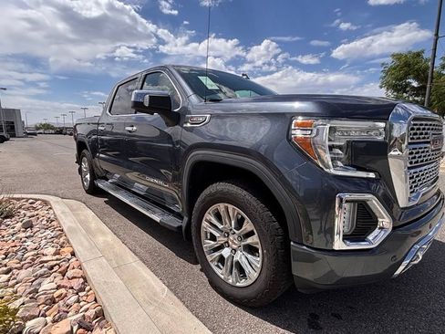 Used 2021 GMC Sierra 1500 Denali w/ Driver Alert Package II AWD/4WD image 4