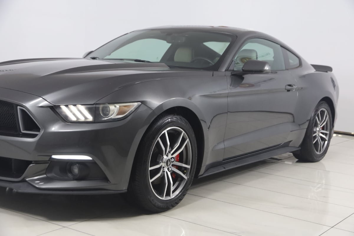 Used 2015 Ford Mustang Premium w/ Equipment Group 201A RWD image 42