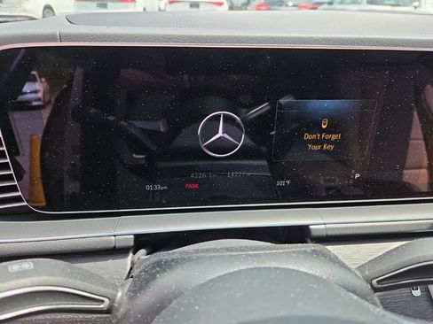 Used 2025 Mercedes-Benz GLS 450 4MATIC image 14