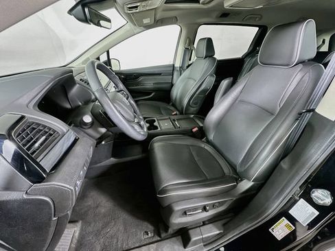 Certified 2025 Honda Odyssey Elite image 32