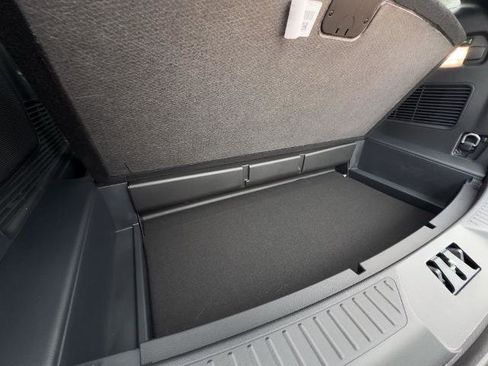 New 2026 Ford Explorer Platinum image 34