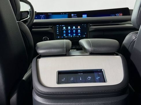 New 2026 Lincoln Navigator Reserve w/ Jet Appearance Package AWD/4WD image 28