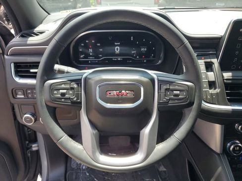Used 2024 GMC Yukon XL SLT w/ SLT Luxury Package RWD image 20