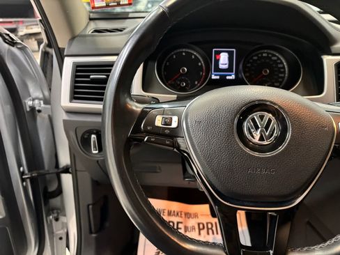 Used 2019 Volkswagen Atlas SE w/ Panoramic Sunroof Package AWD/4WD image 12