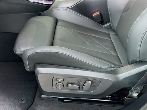 New 2026 BMW X3 xDrive30 w/ Convenience Package image 21