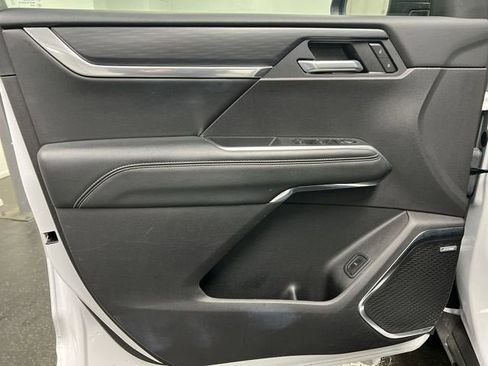 Certified 2025 GMC Acadia Elevation image 22