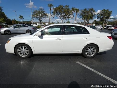 Used 2005 Toyota Avalon Limited image 9