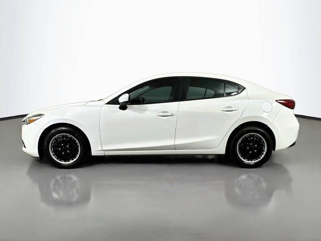 Used 2017 MAZDA MAZDA3 Sport FWD image 4