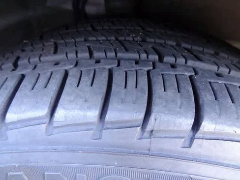 Used 2021 Toyota Corolla LE image 15