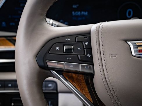 Used 2023 Cadillac Escalade Premium Luxury Platinum image 32