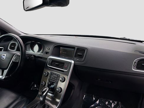 Used 2014 Volvo S60 T5 image 31