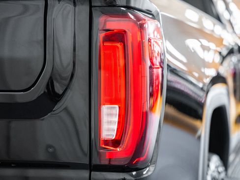 Used 2019 GMC Sierra 1500 AT4 w/ AT4 Premium Package image 19