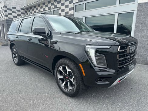Used 2026 GMC Yukon AT4 Ultimate AWD/4WD image 2