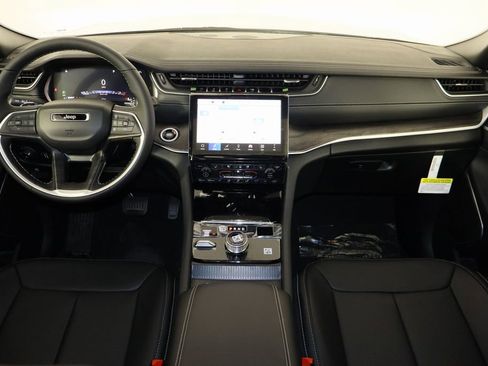 New 2025 Jeep Grand Cherokee L Limited image 14