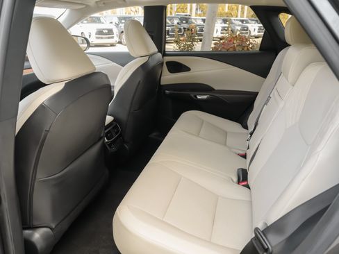 Used 2024 Lexus RX 350 Premium w/ Accessory Package (Z1) FWD image 35