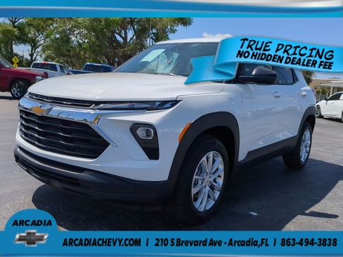 Used 2025 Chevrolet TrailBlazer LS w/ LS Convenience Package FWD image 8