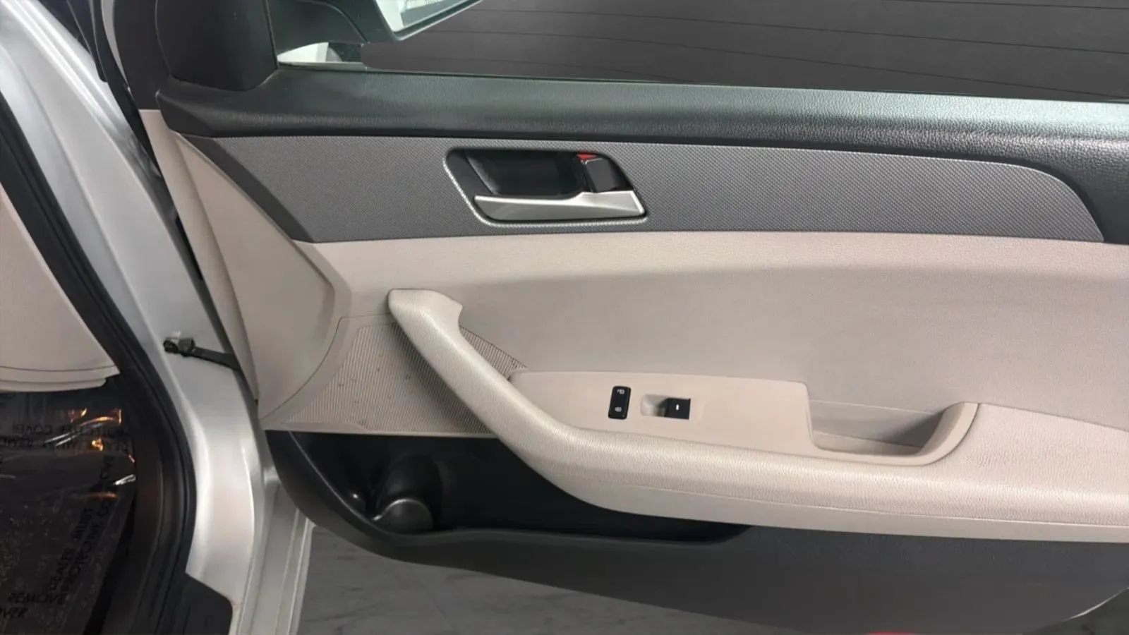 Used 2018 Hyundai Sonata SE FWD image 17